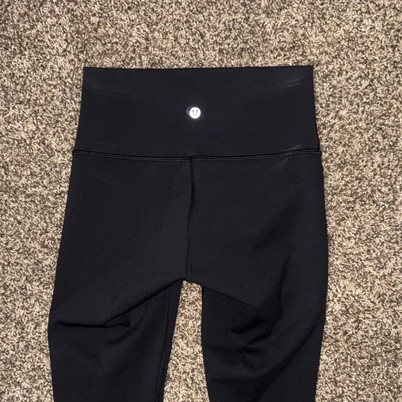 Lululemon Capri Legging size 4 - Picture 2 of 8